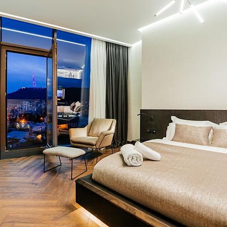 Meta Business Hotel By King David Tbilisi Esterno foto