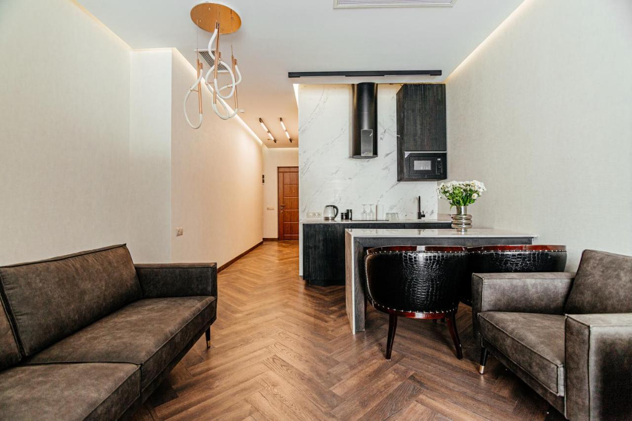 Meta Business Hotel By King David Tbilisi Esterno foto