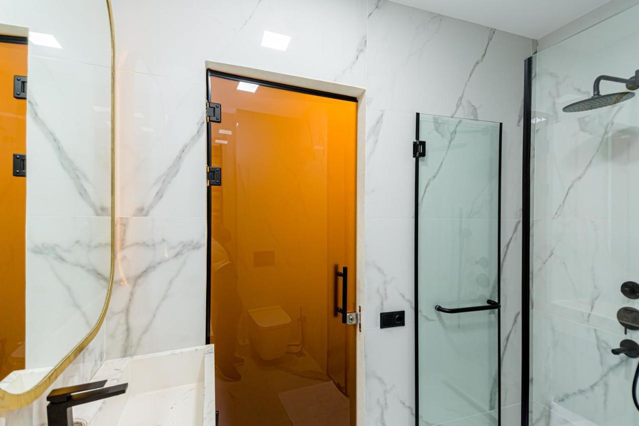 Meta Business Hotel By King David Tbilisi Esterno foto