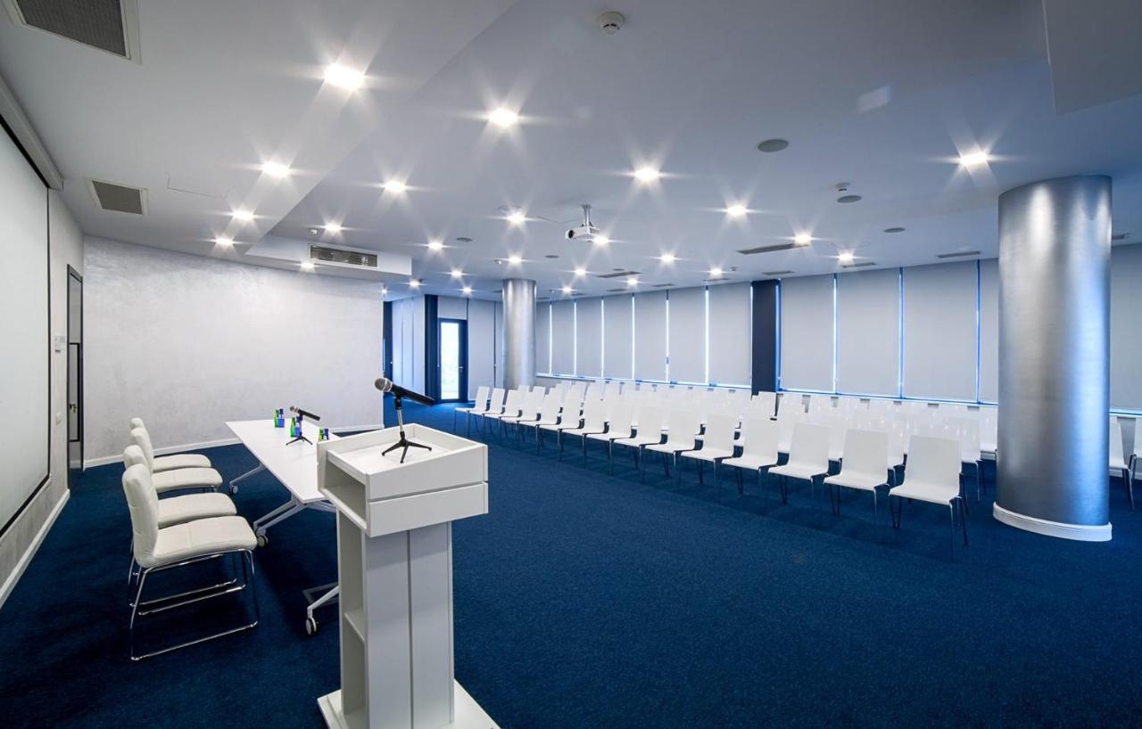 Meta Business Hotel By King David Tbilisi Esterno foto
